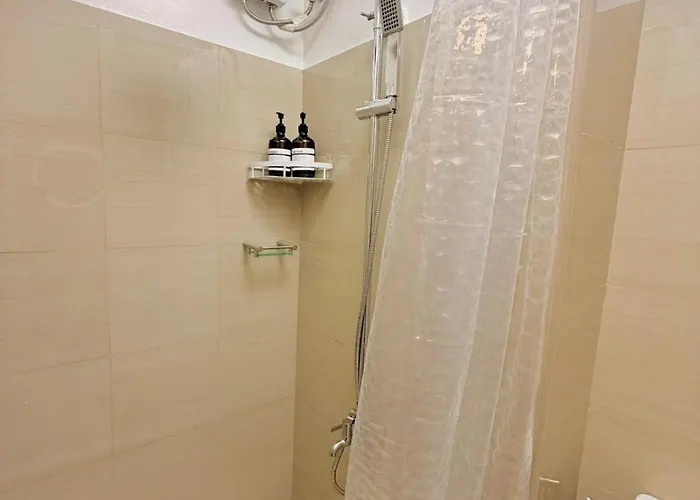 1br Near Moa And Naia With Fast Wifi And Netflix Apartamento Manila